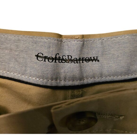 Size 54 Mens Croft & Barrow Beige Pleated Chino Shorts 9' Inseam - Picture 4 of 5